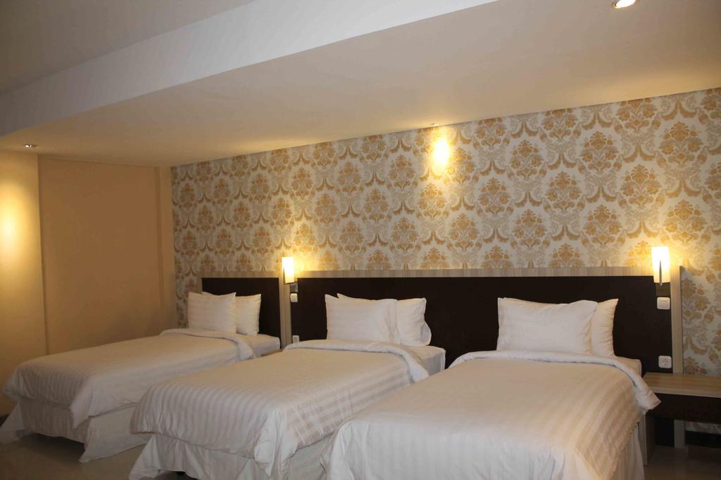Sylvia Hotel Premier Kupang Kupang  Szoba fotó