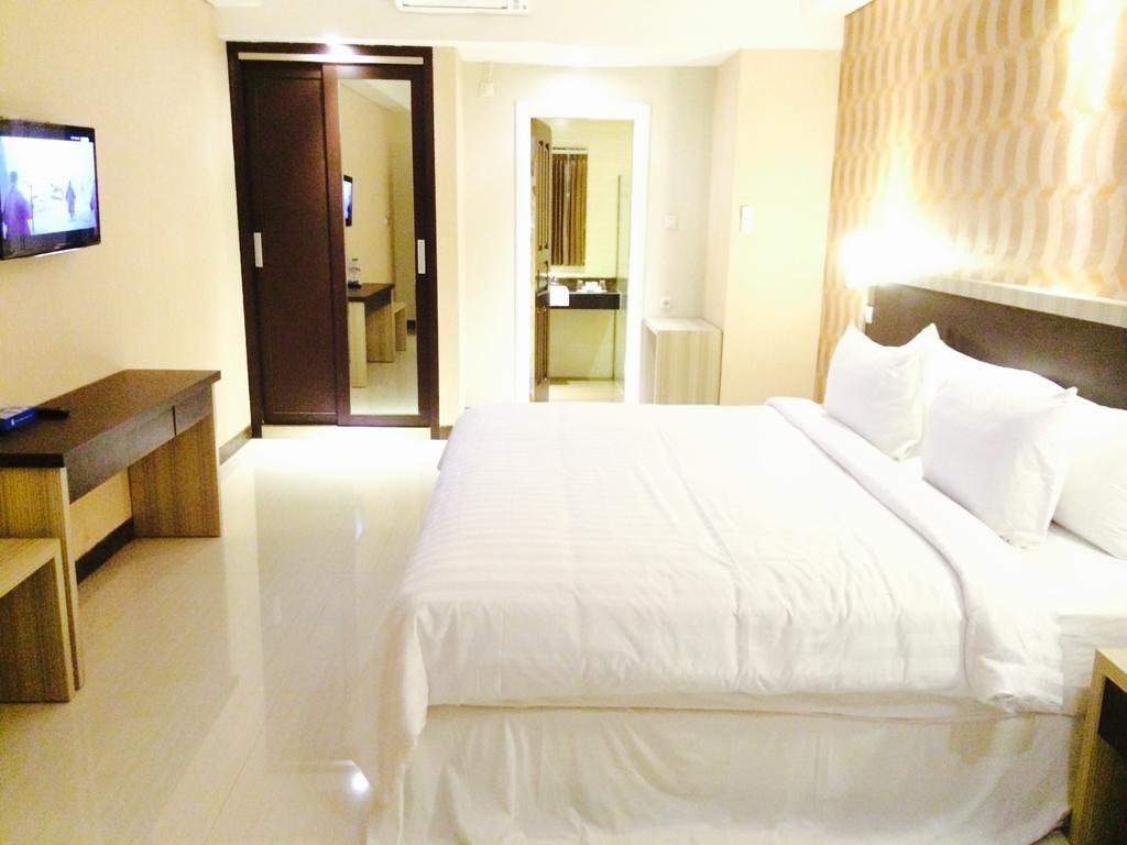 Sylvia Hotel Premier Kupang Kupang  Kültér fotó