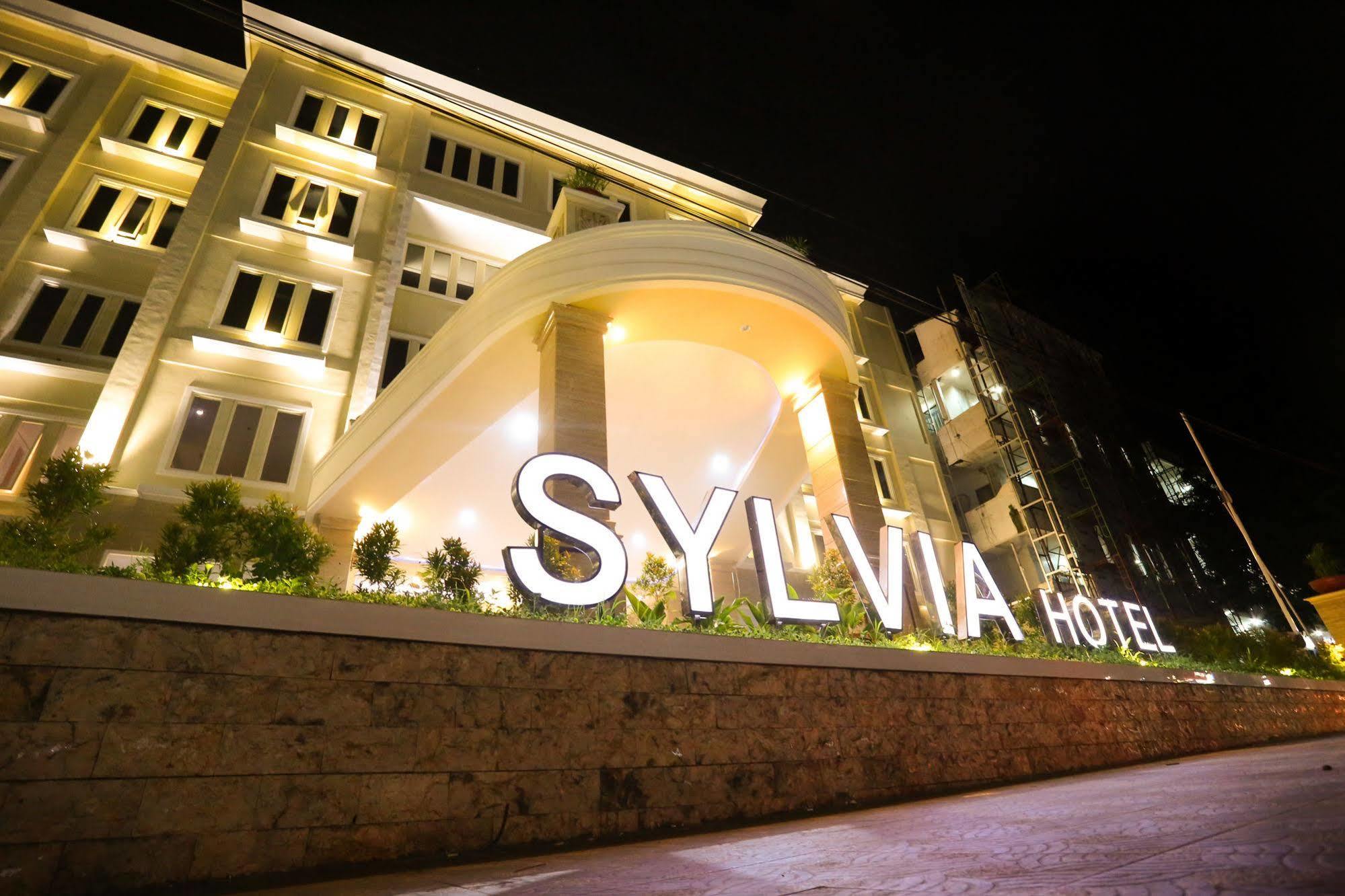 Sylvia Hotel Premier Kupang Kupang  Kültér fotó